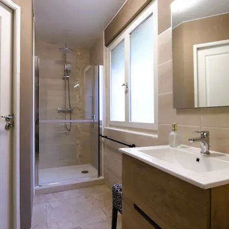 Les Eaux Vives Guest house *