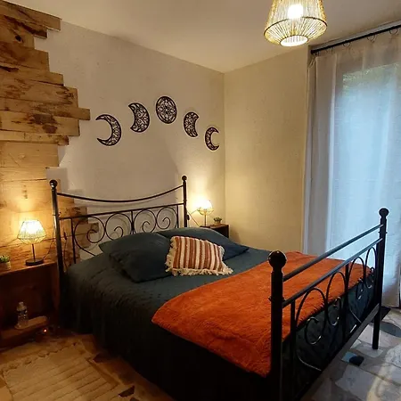 Les Eaux Vives Guest house Manaurie